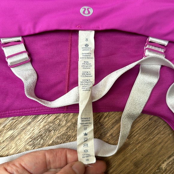 Lululemon sports Bra - Picture 3 of 3